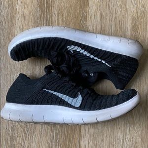 Nike Free Run Flyknits
